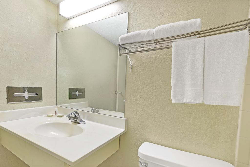 Quarto Queen com 2 Camas Queen-Size - Não Fumantes