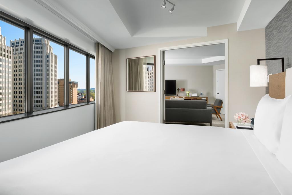 Executive Suite,1210372369:JPEG