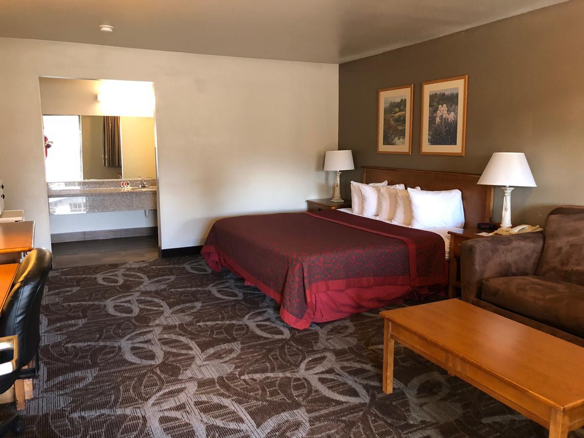 Chambre Lit King-Size pour Personnes à Mobilité Réduite - Non-Fumeurs