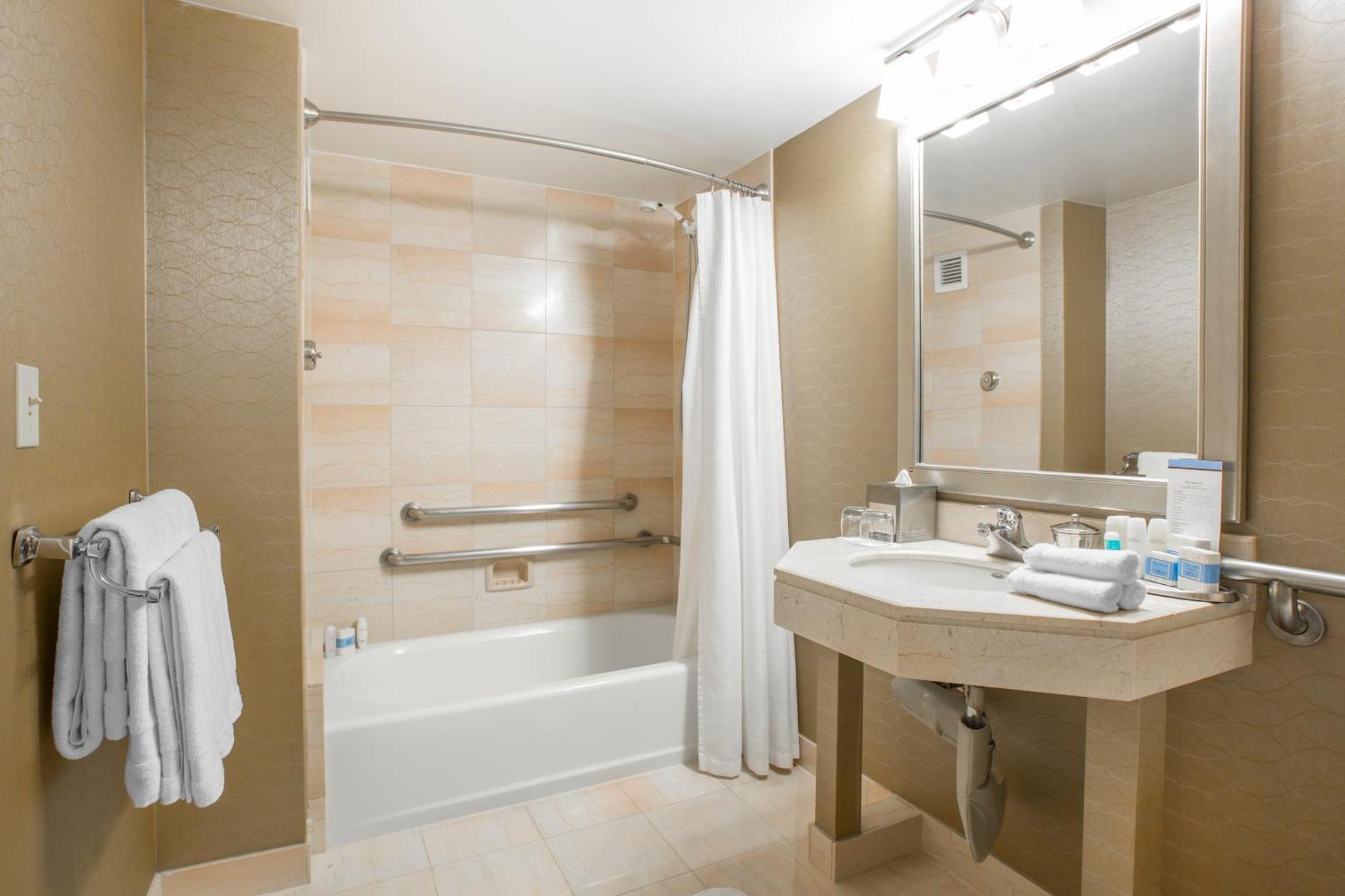 Quarto Deluxe ADA - 2 Camas de Casal