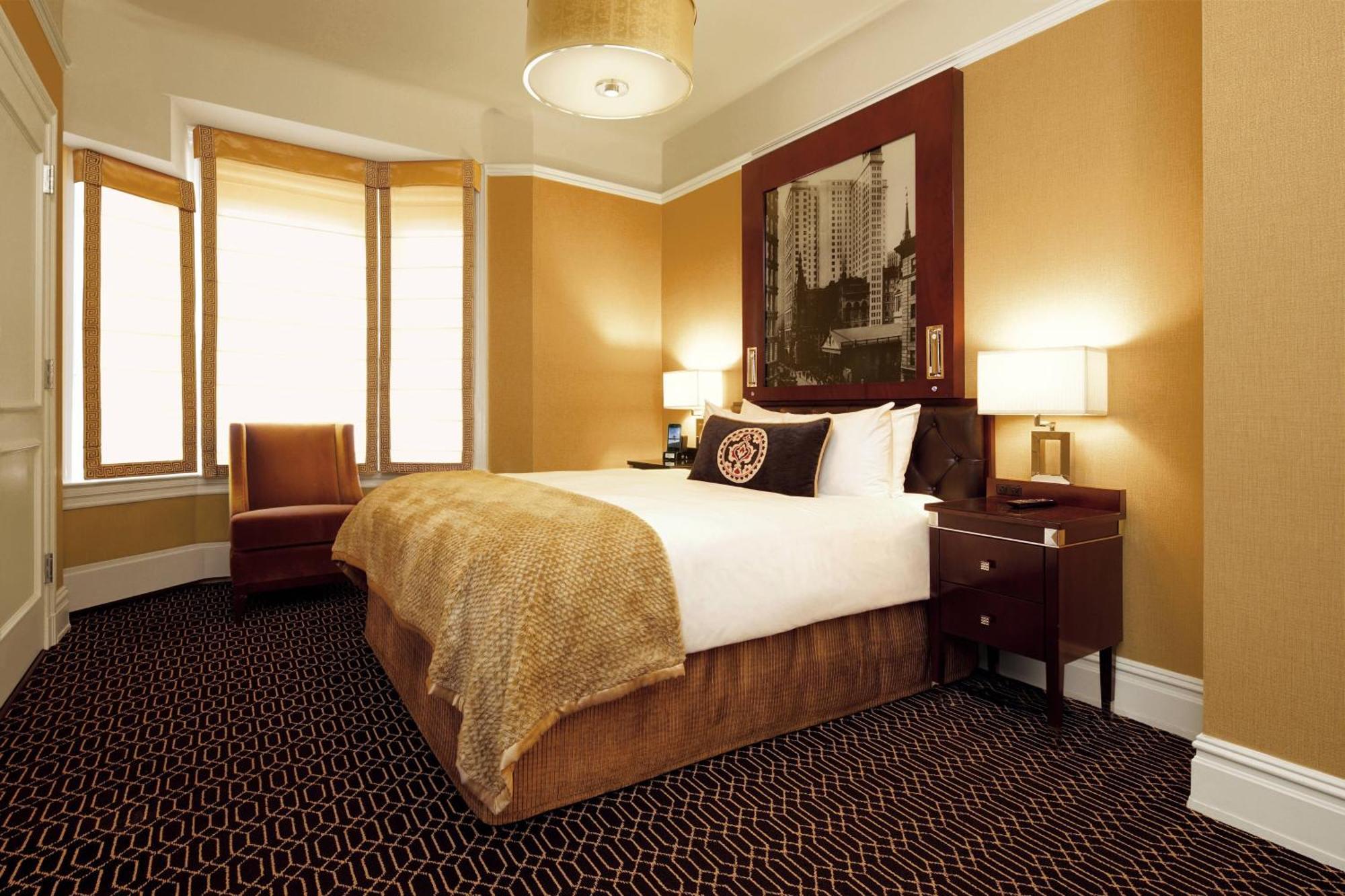Quarto com Cama Queen-size