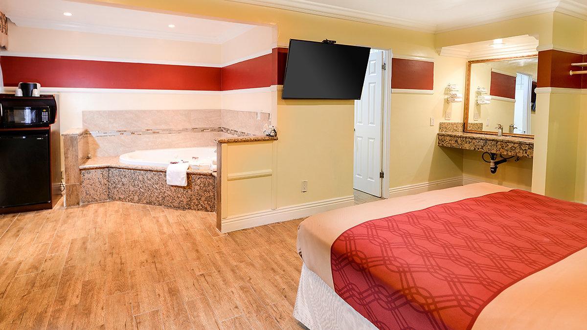 Double Room Spa Bath