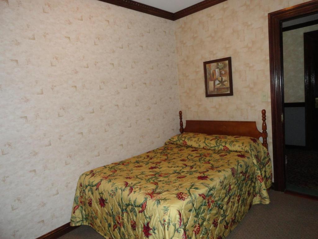 Quarto Queen com Casa de Banho Partilhada