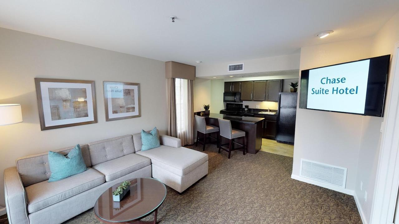 One Bedroom Suite Full Kitchen