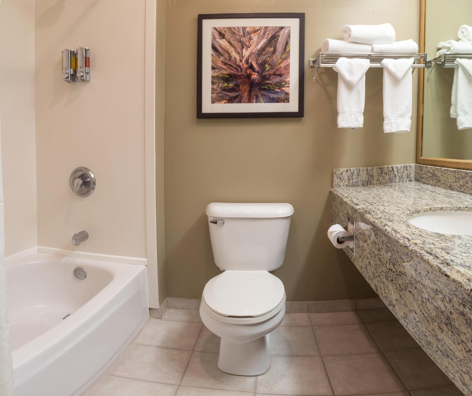 Family Suite,682981578:JPEG