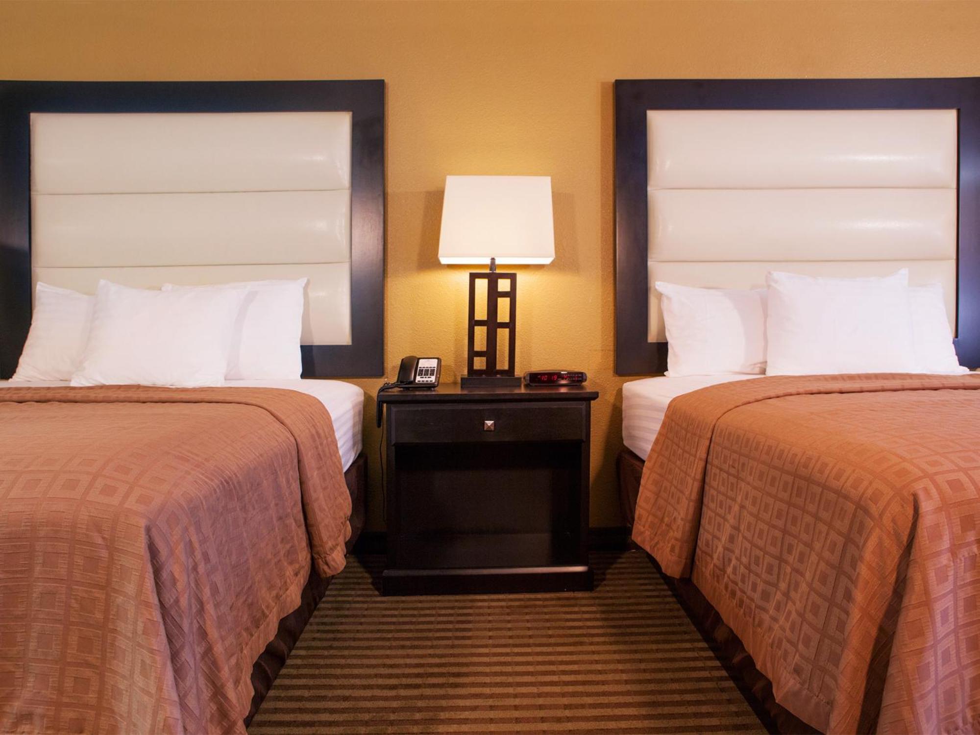 Queen Room 2 Queen Beds Non-Smoking