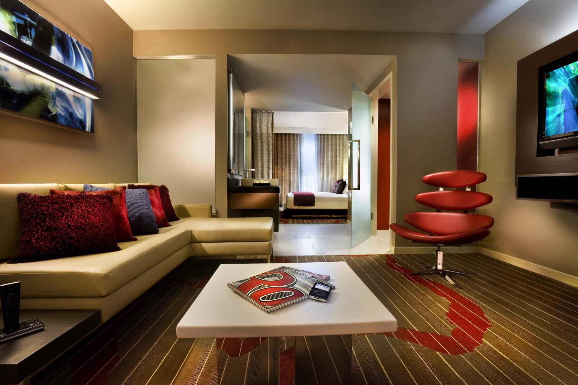 King Suite,699531459:JPEG