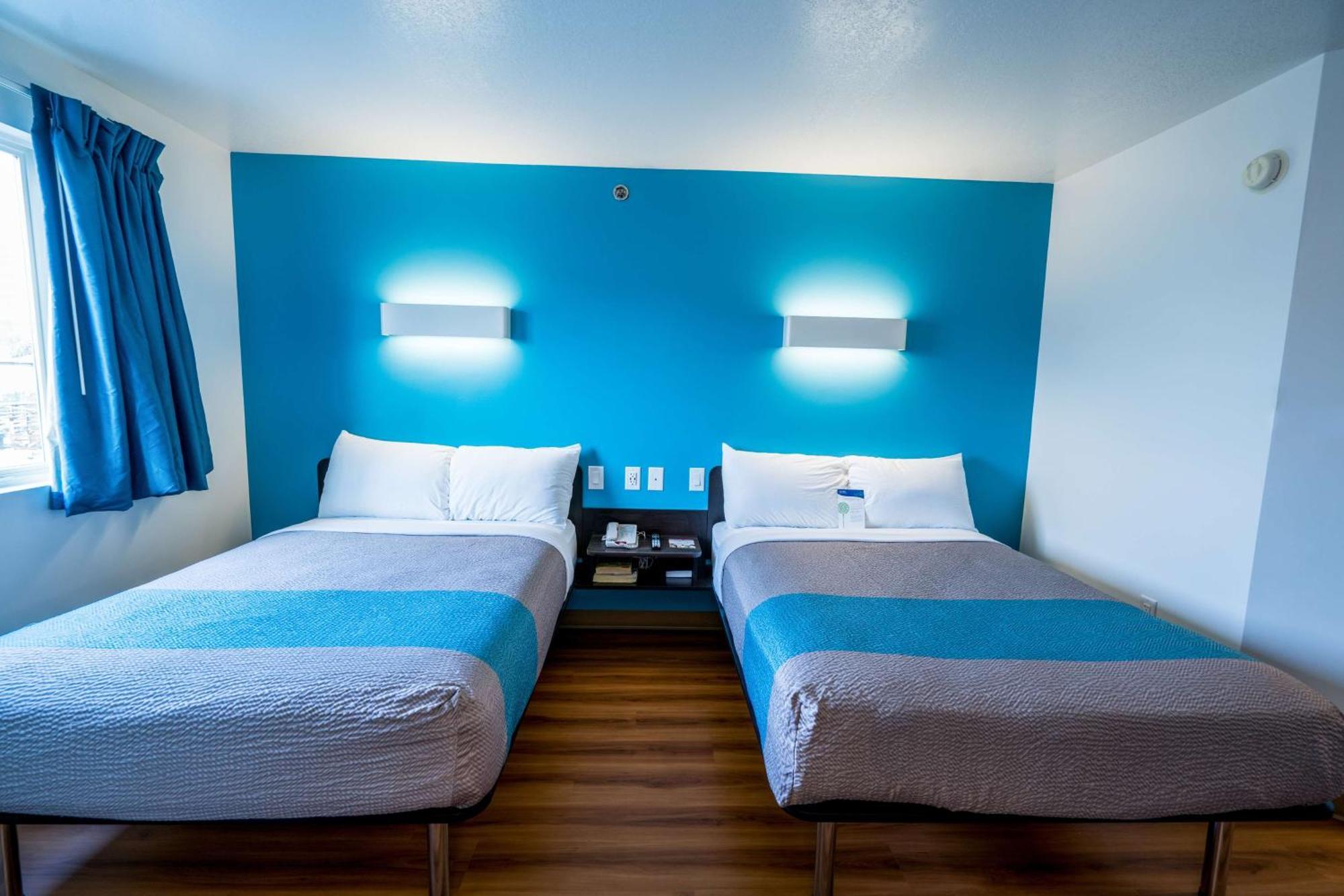 Quadruple Room - Non-Smoking