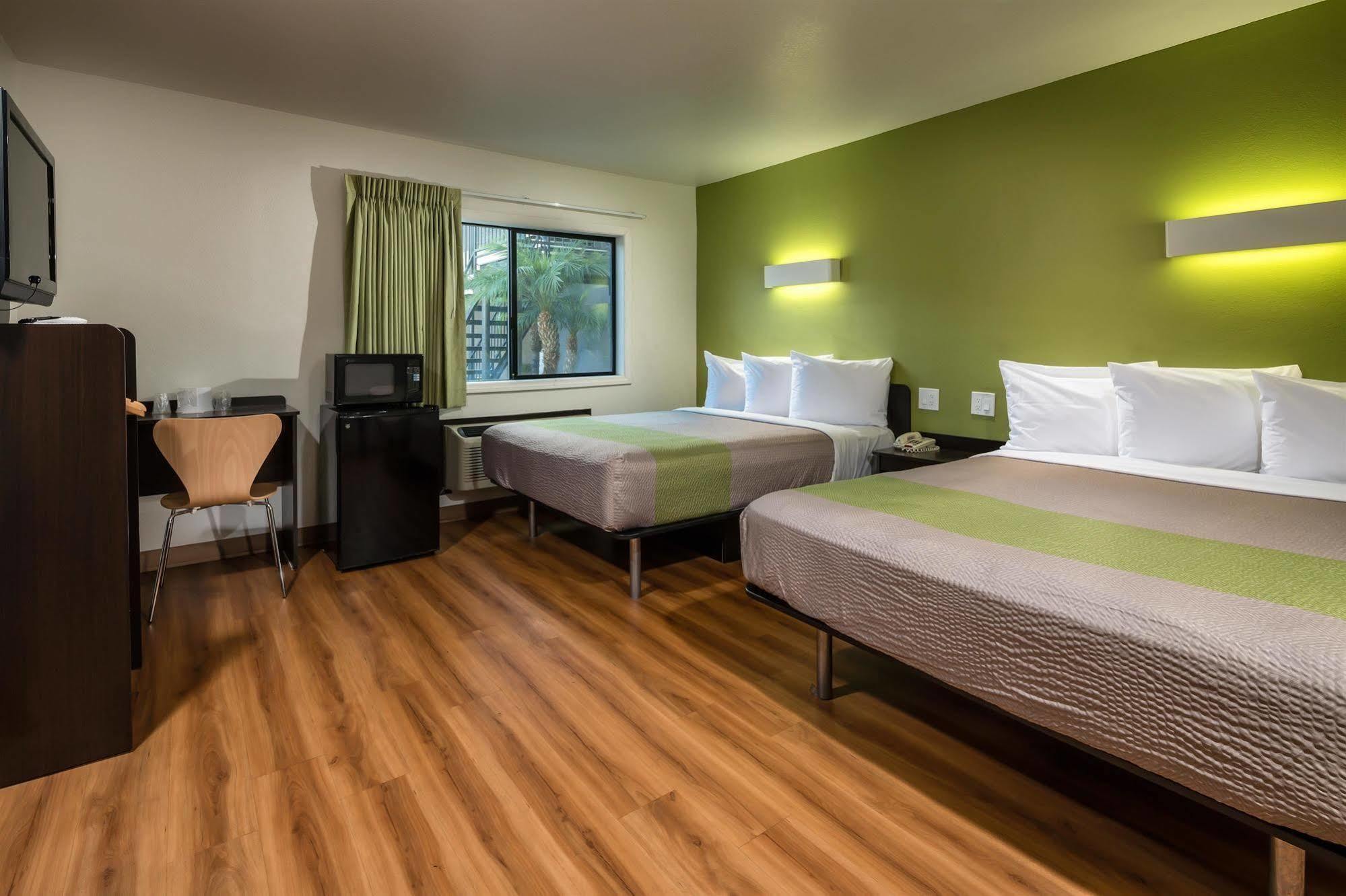 Habitación Deluxe con 2 camas grandes - No fumadores