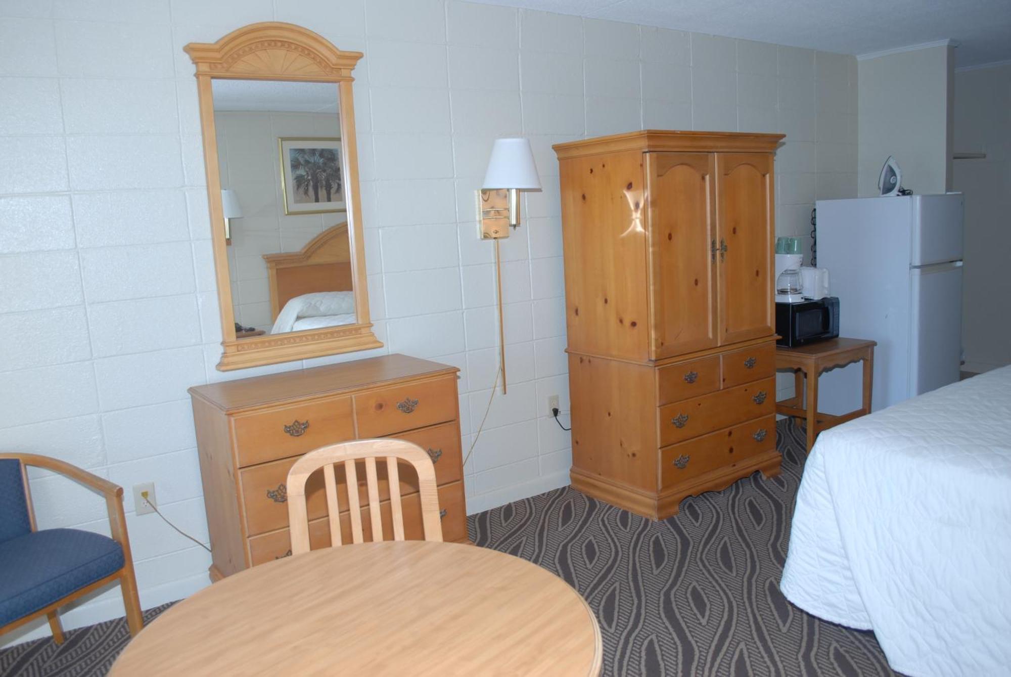 Standard King Room No View