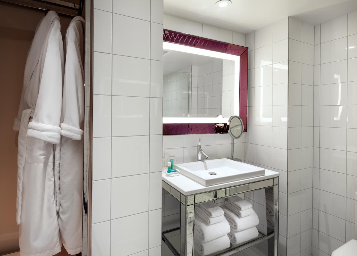 Quarto Alexandria com Cama King-size