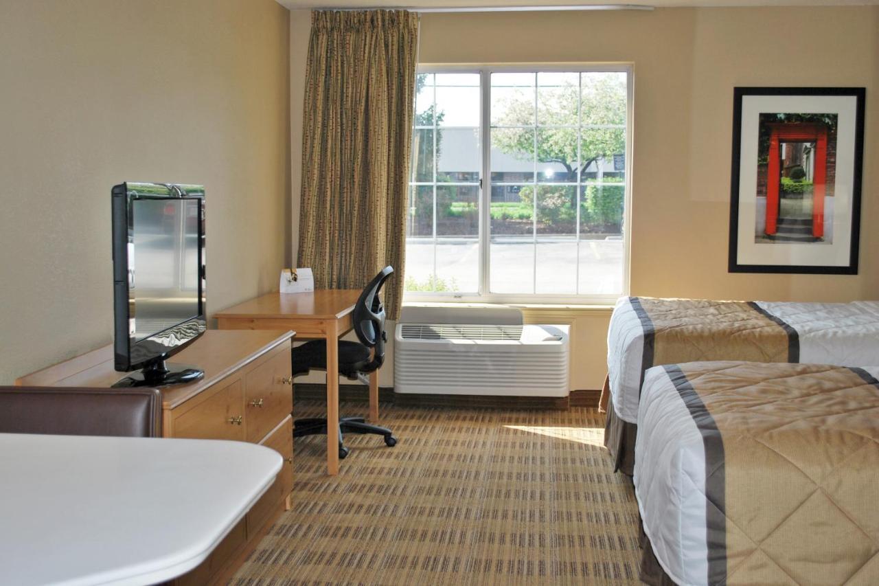 Studio Two Double Beds Non-Smoking