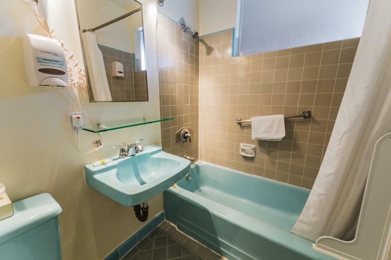 Courtyard Double Suite