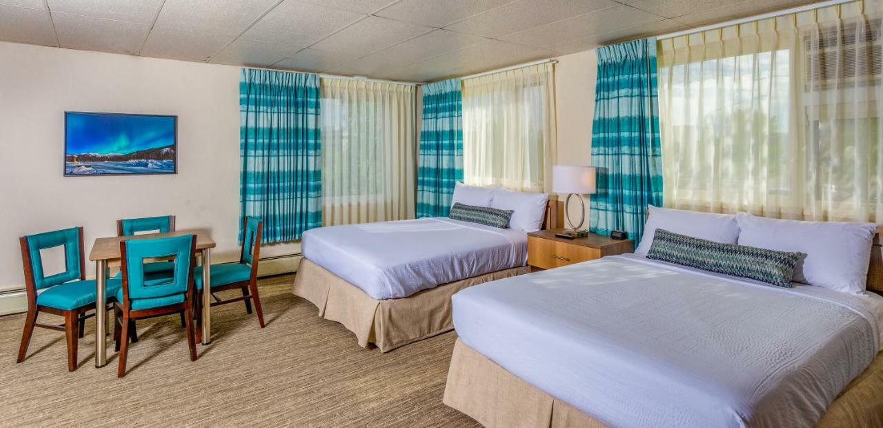 Junior Suite Two Queen Beds Non-Smoking