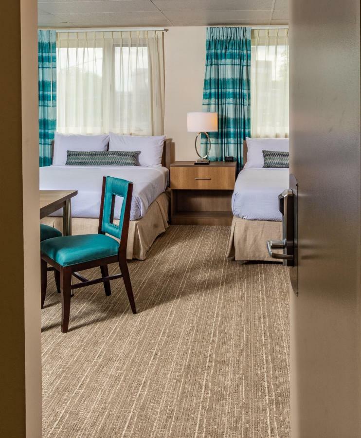 Junior Suite Two Queen Beds Non-Smoking