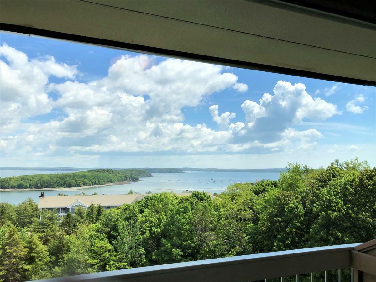 Superior Queen Room with Ocean View and Balcony, 2 Queen Beds (3rd Floor NON-PET),912985843:JPEG