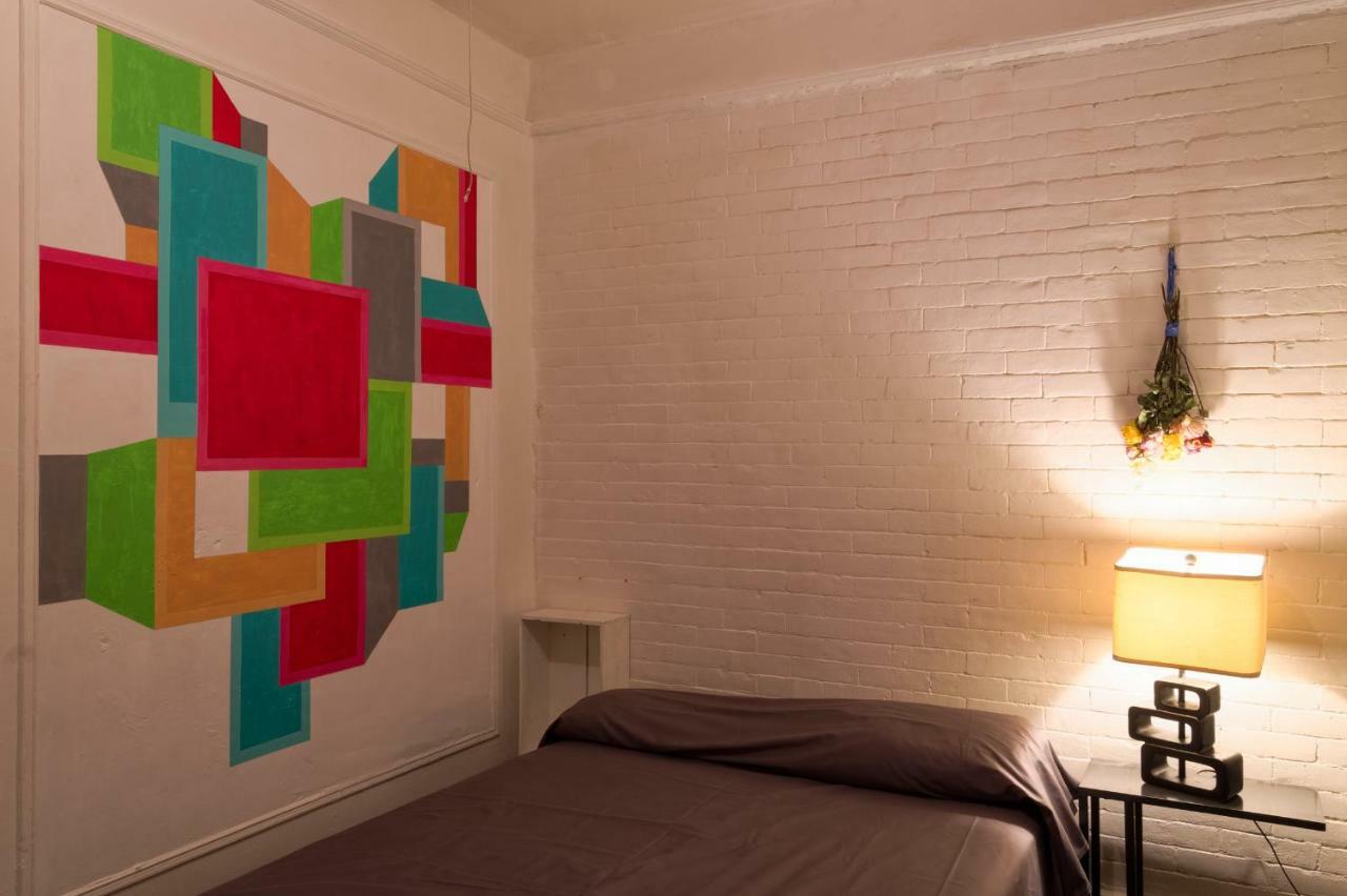 Dreibettzimmer mit Gemeinschaftsbad