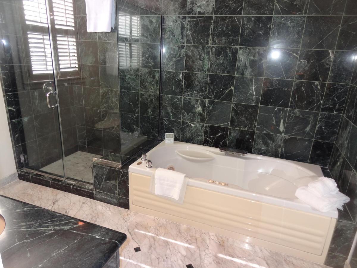 Quarto Deluxe com Cama King-size