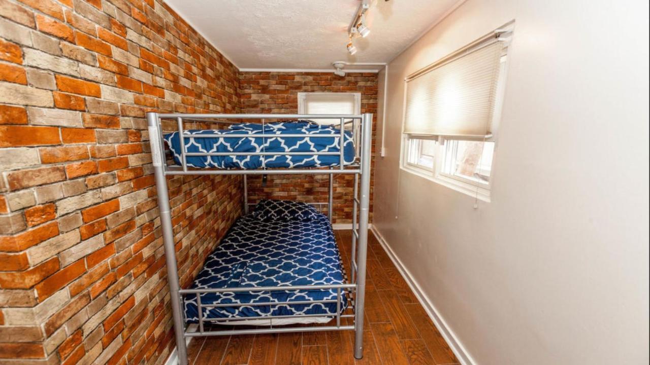 Small Twin Room,1657212108:JPEG