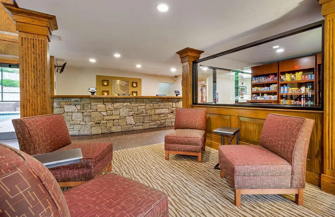 Comfort Suites Boone - University Area-1