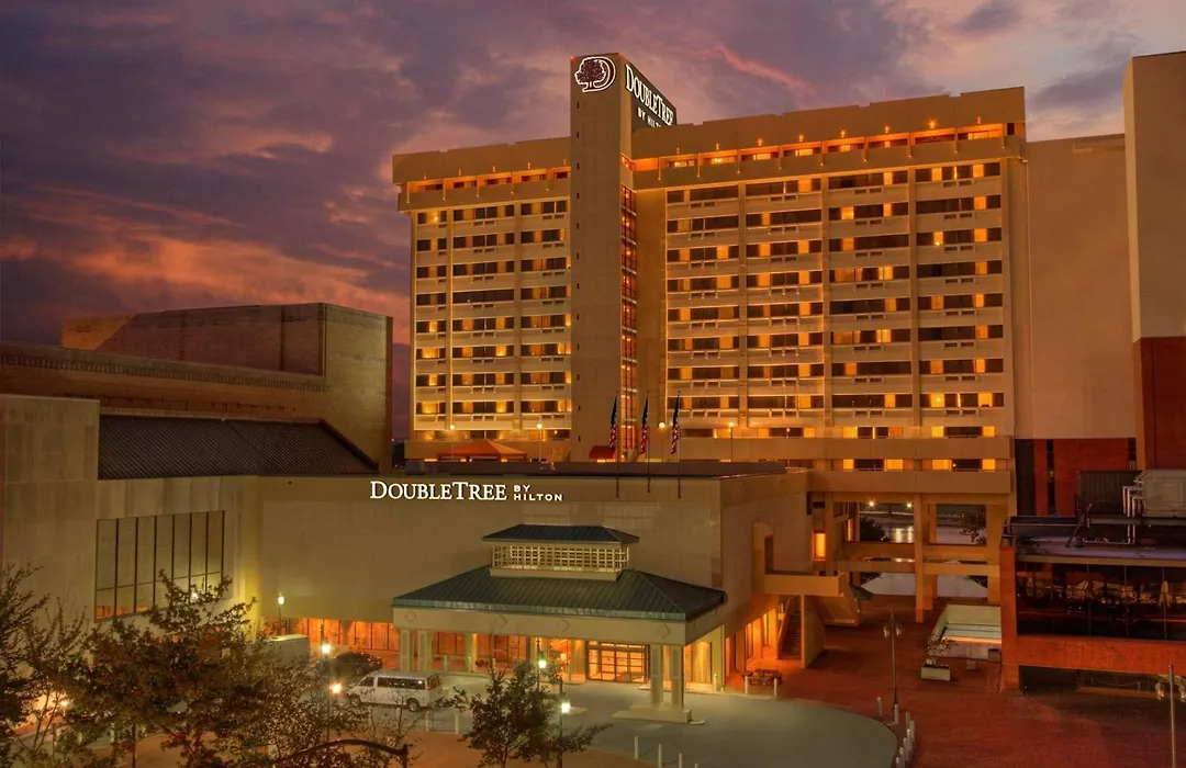Doubletree By Hilton Little Rock-1