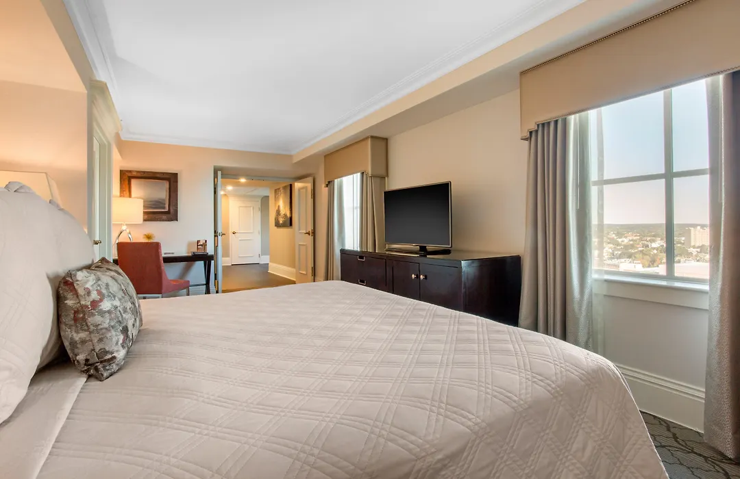 Omni Providence-1