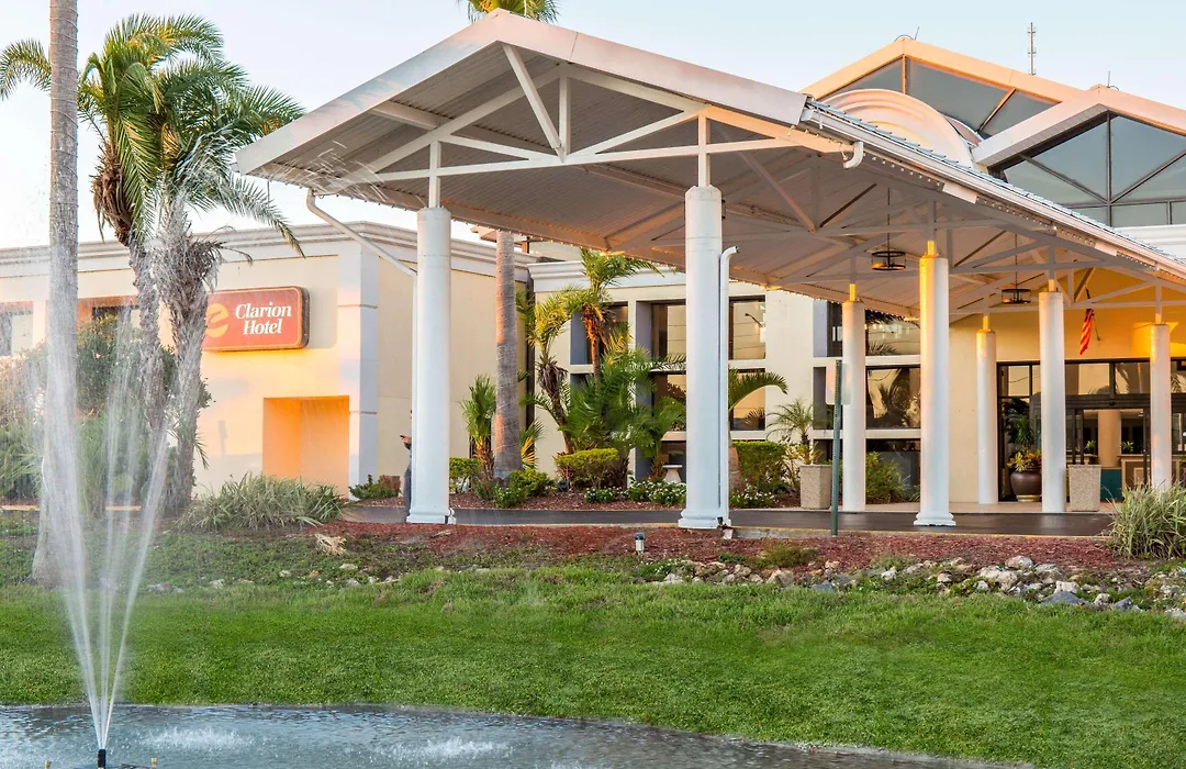 Clarion Hotel Orlando International Airport-1