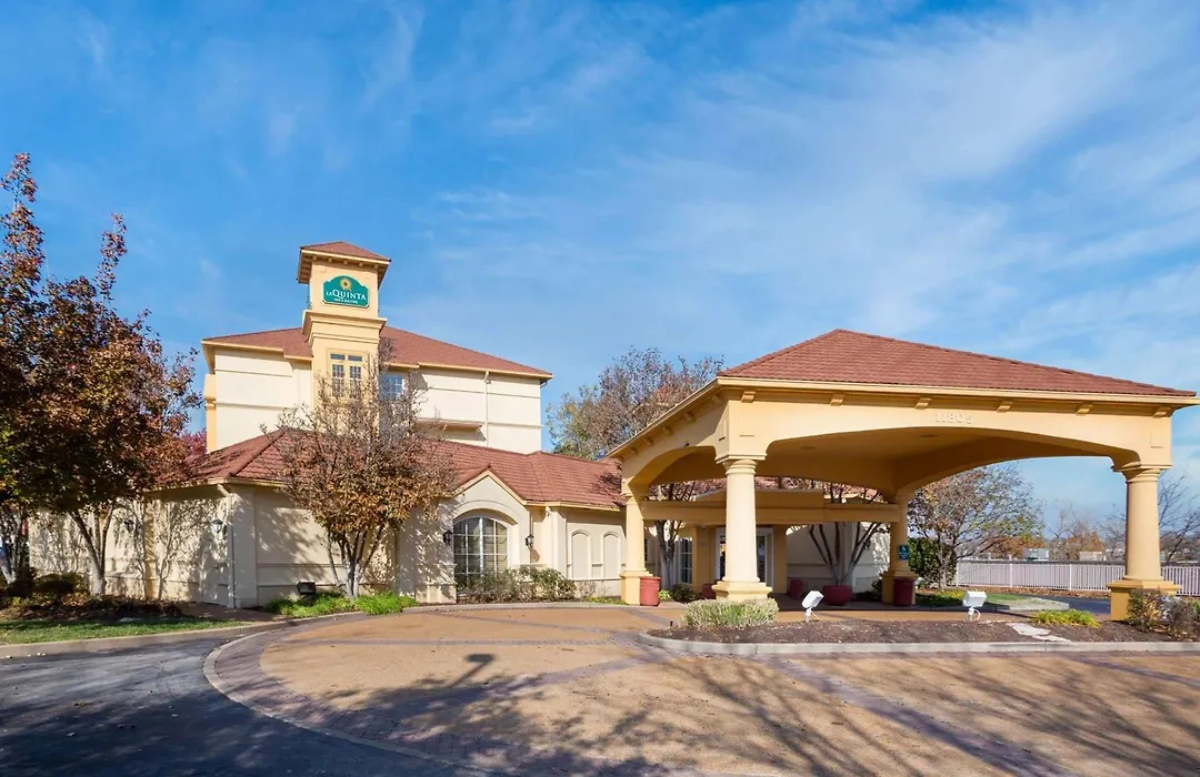La Quinta By Wyndham St. Louis Westport-1
