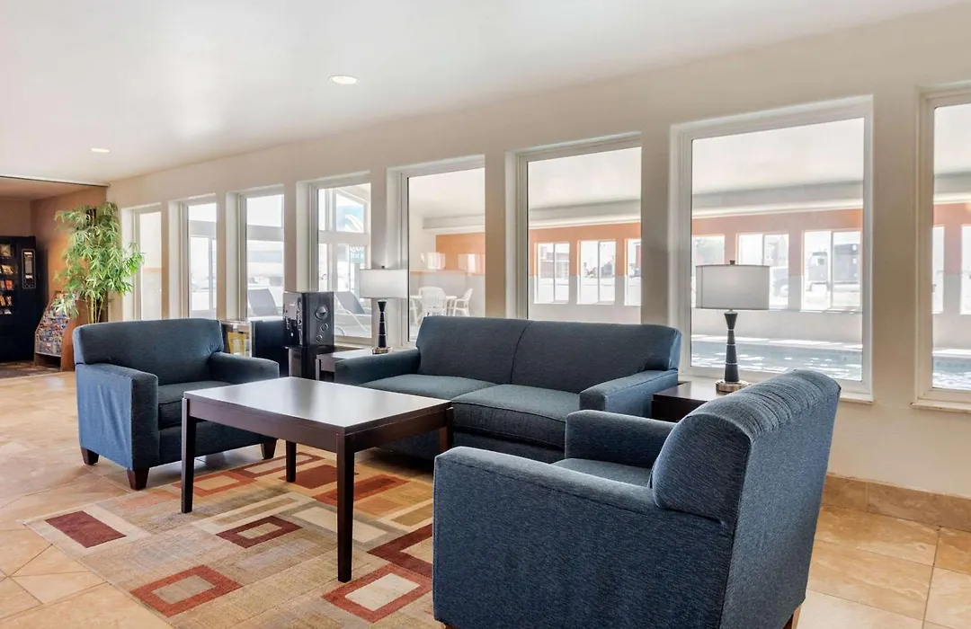Quality Inn & Suites Limon-1