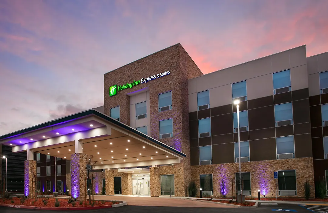 Holiday Inn Express & Suites Oakhurst-Yosemite Park Area By Ihg-1