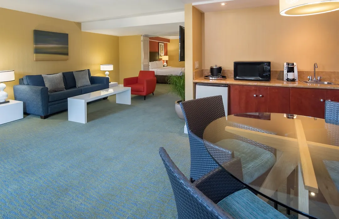 Crowne Plaza Cabana Hotel By Ihg-1