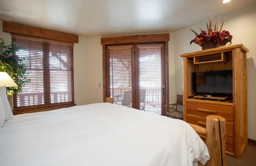 Lodges At Deer Valley-1