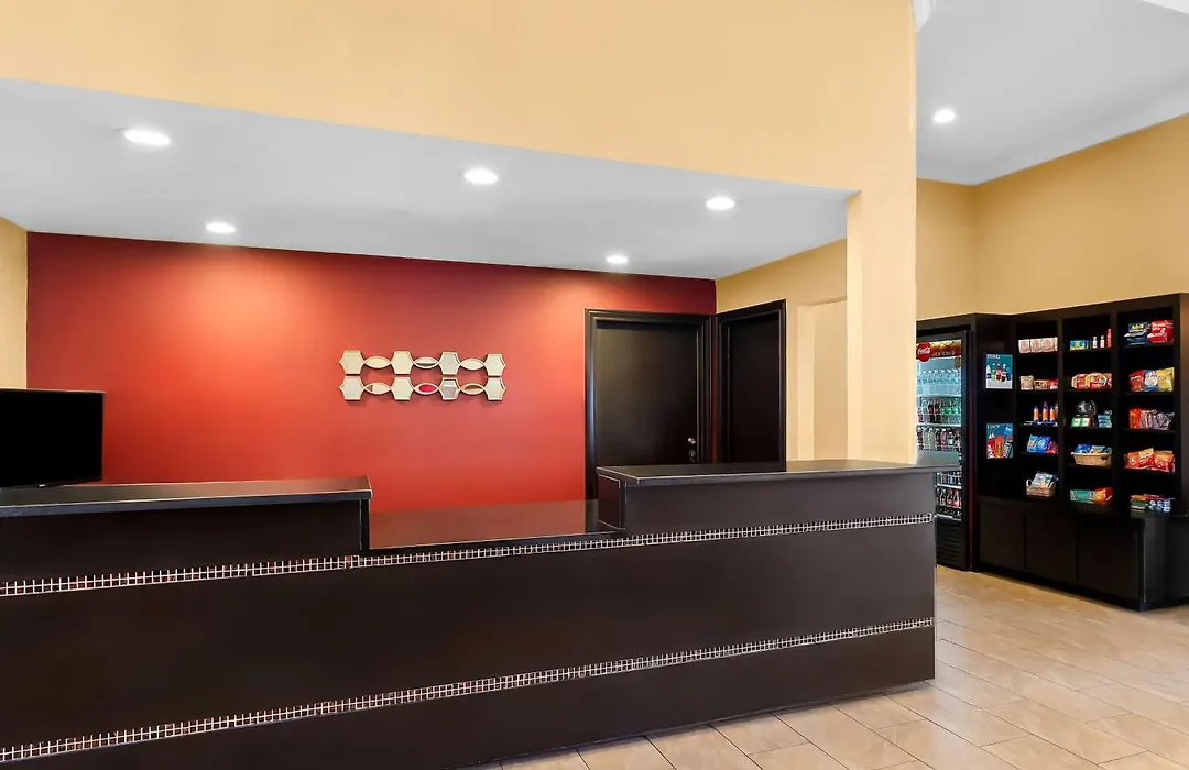 Surestay Plus By Best Western San Antonio Fiesta Inn-1