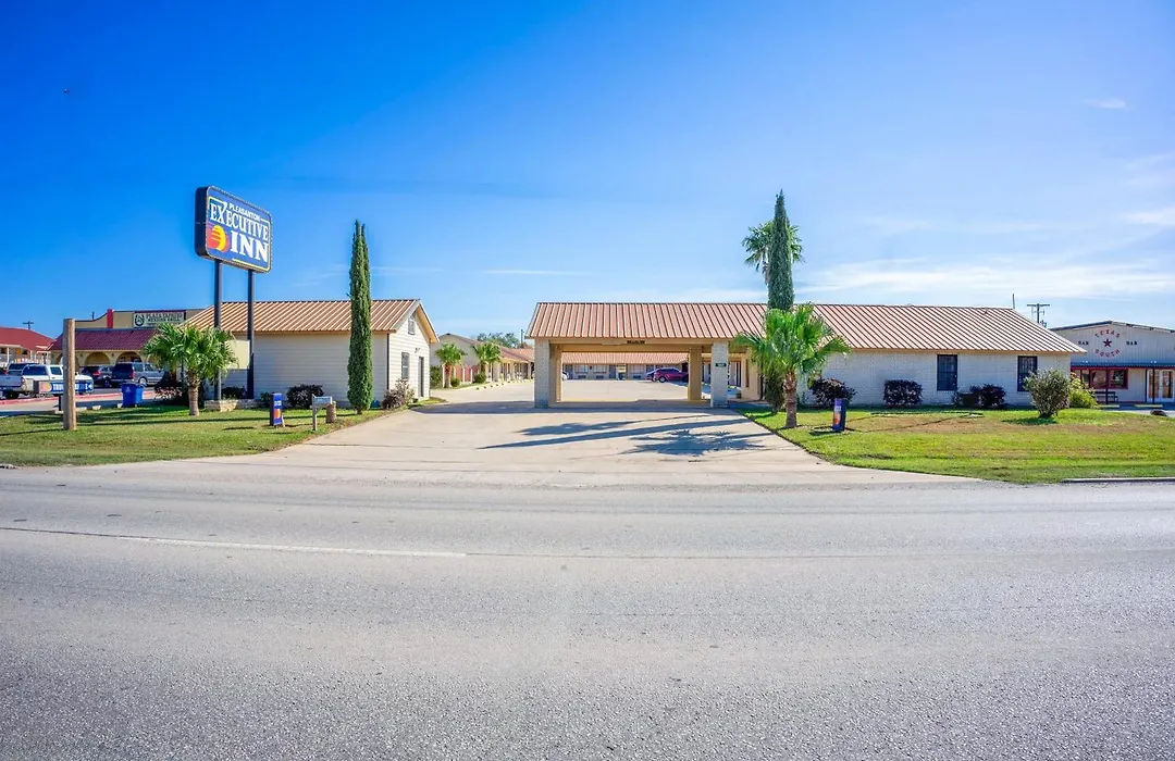 Pleasanton Executive Inn By Oyo-1
