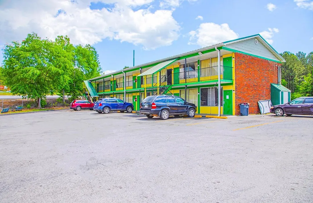 Oyo Hotel Calhoun, Ga I-75-1