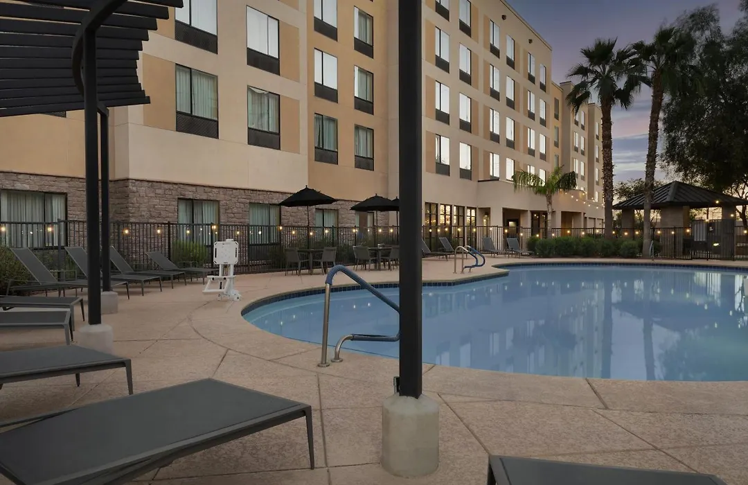 Courtyard Phoenix North / Happy Valley-1