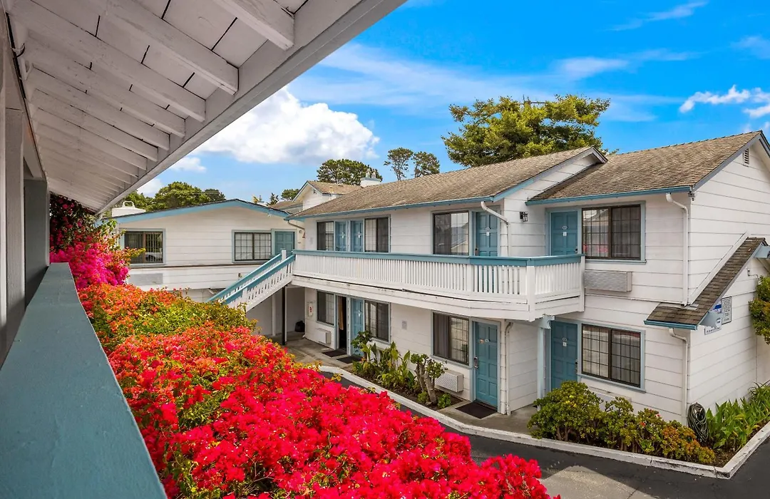 Arbor Inn Monterey-1