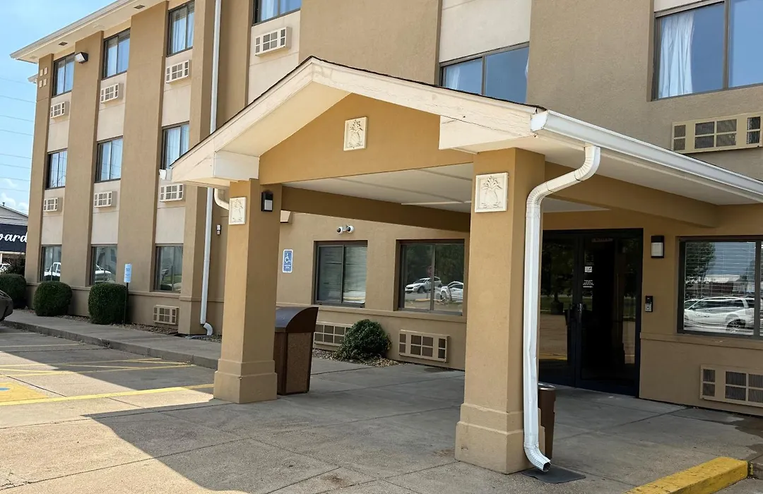 Super 8 By Wyndham Evansville East-1