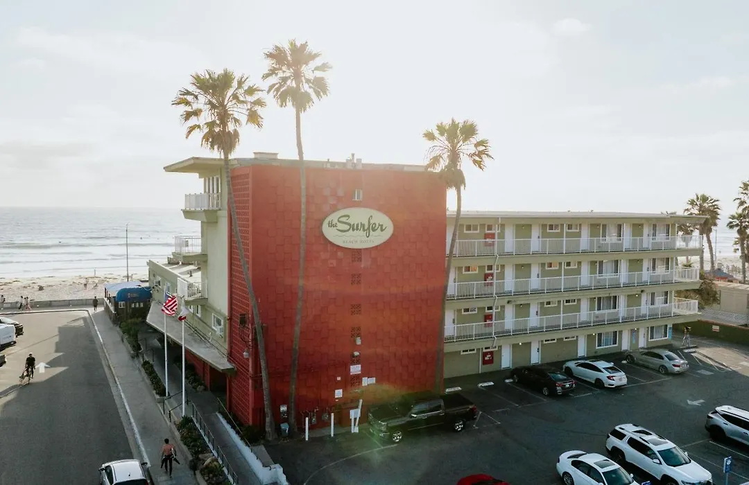 Surfer Beach Hotel-1