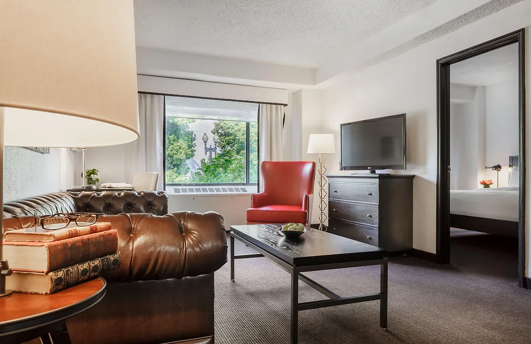 Capitol Hill Hotel-1