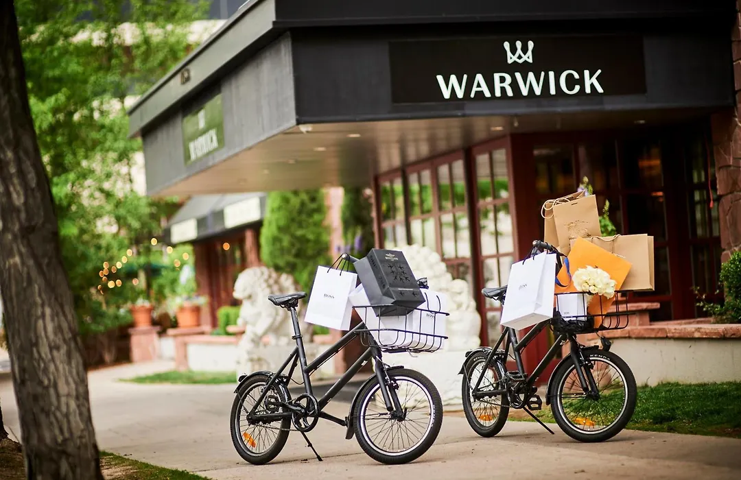 Warwick Denver-1