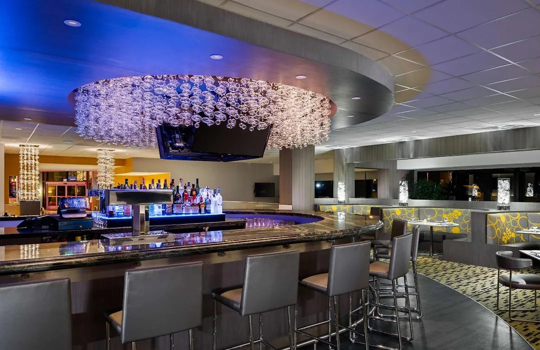 Hilton San Francisco Airport Bayfront - No Resort Fee-1