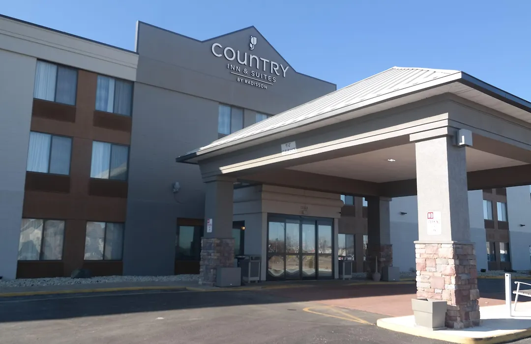 Country Inn & Suites By Radisson, Mt Pleasant-Racine West, Wi-1