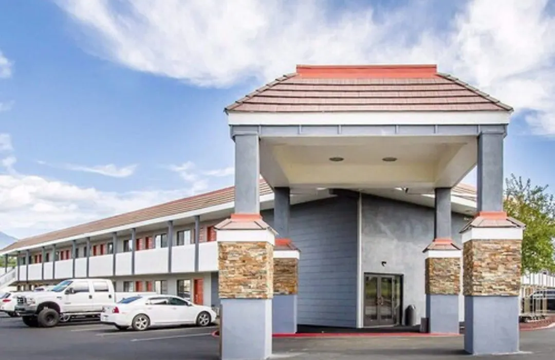 Econo Lodge Flagstaff East I-40-1
