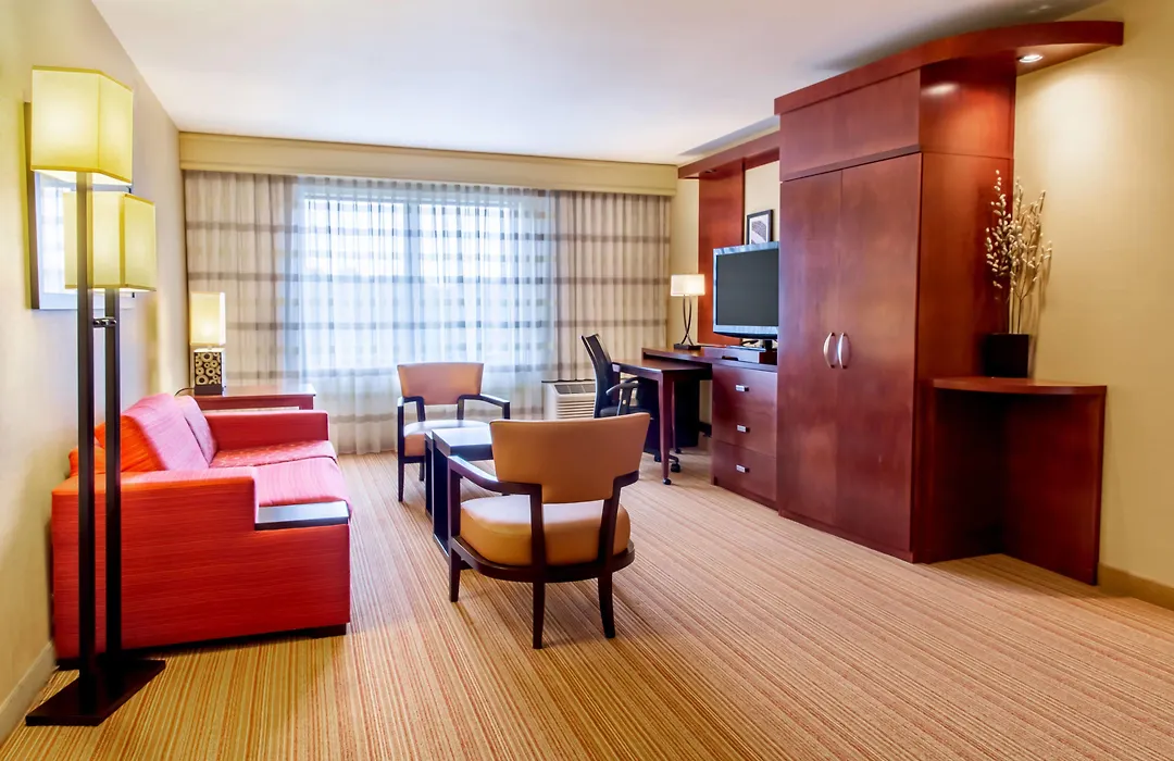 Courtyard By Marriott Lexington Keeneland/Airport-1