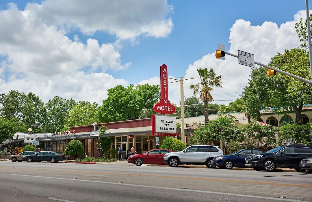 Austin Motel-1