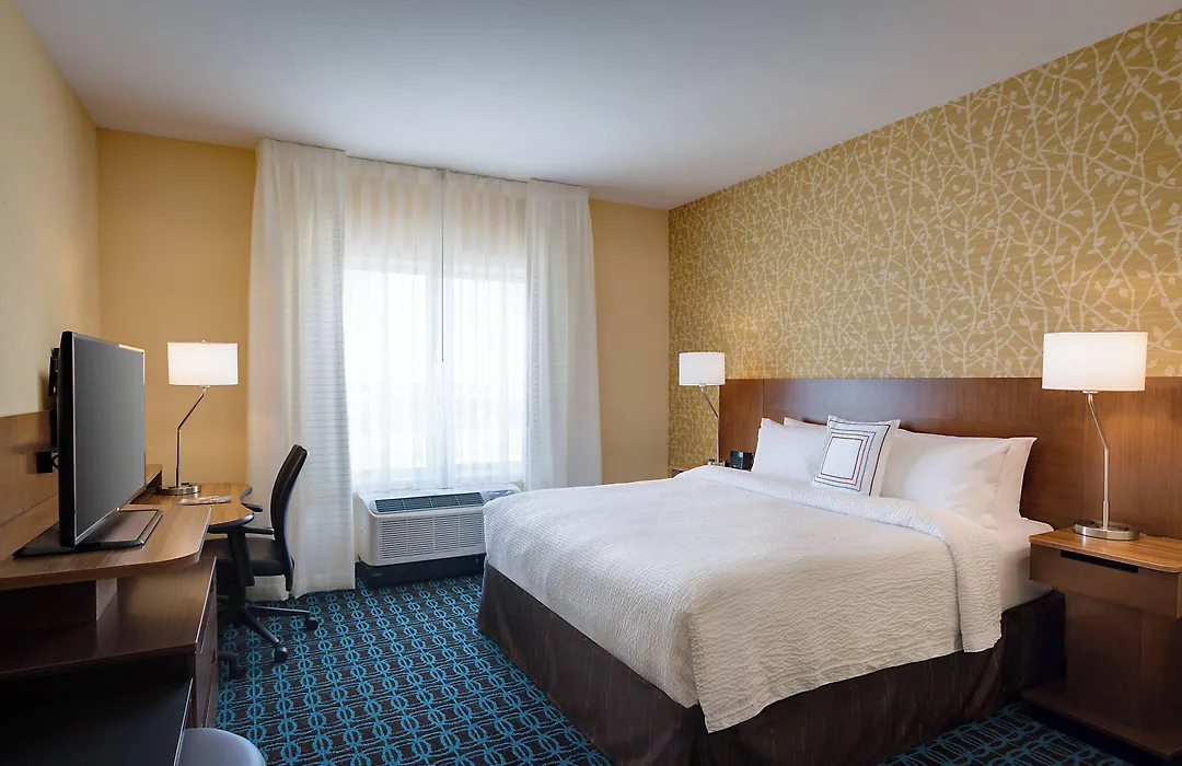 Fairfield Inn & Suites By Marriott Dallas West/I-30-1
