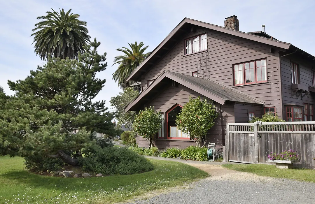 The Captains Quarters-1