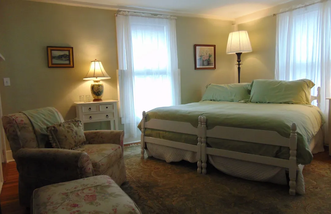 Cliff Lodge-1