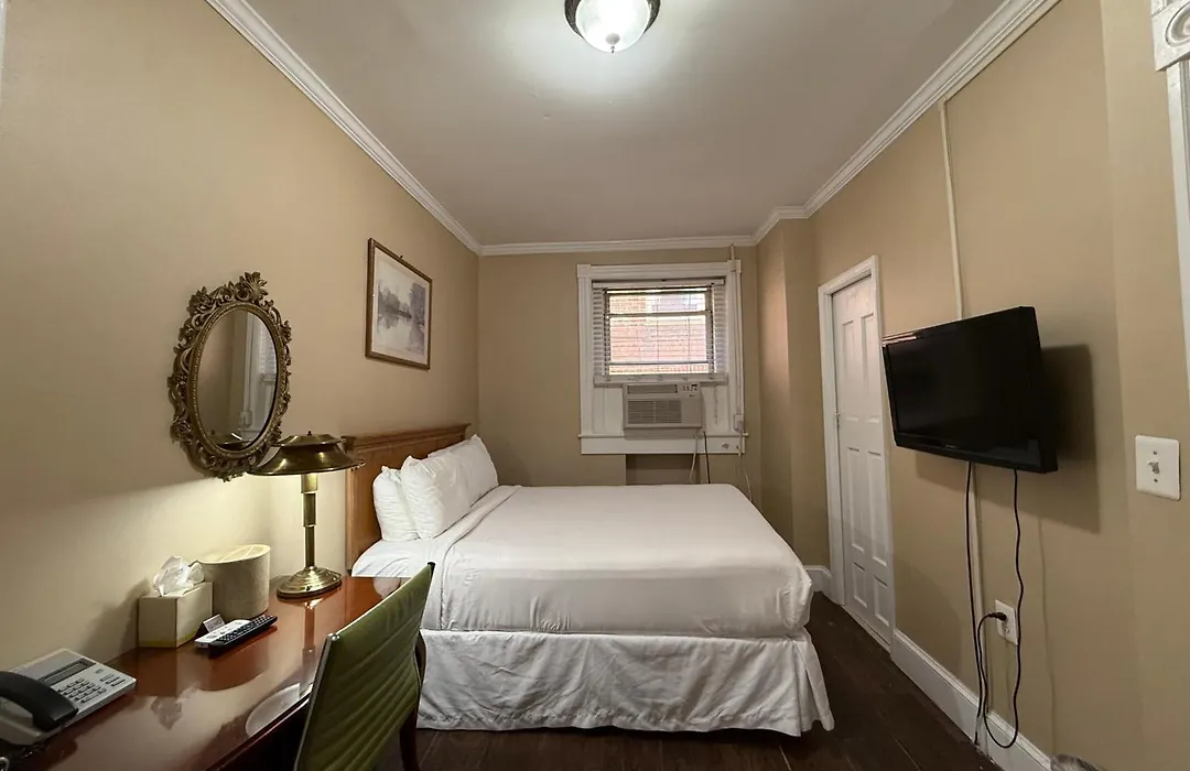 The Baron Hotel-1